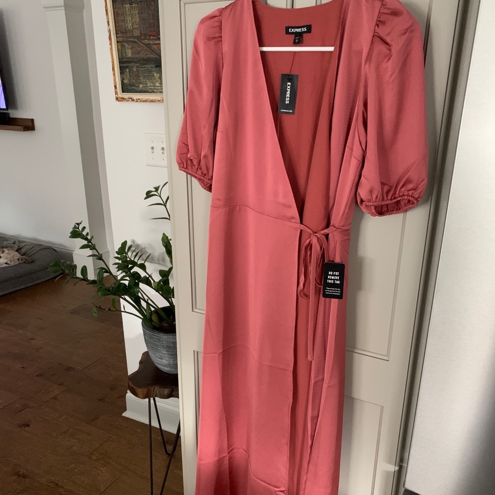 Express Blush maxi wrap around dress size can